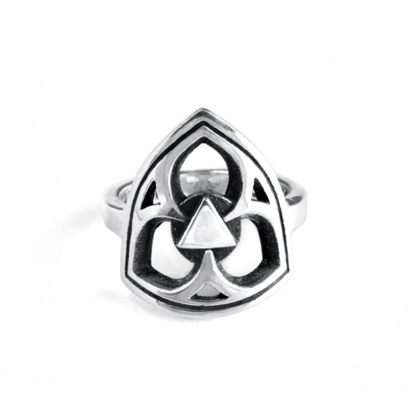 Ether11 Gothic Trefoil Ring Ether11 Gothic Trefoil Ring