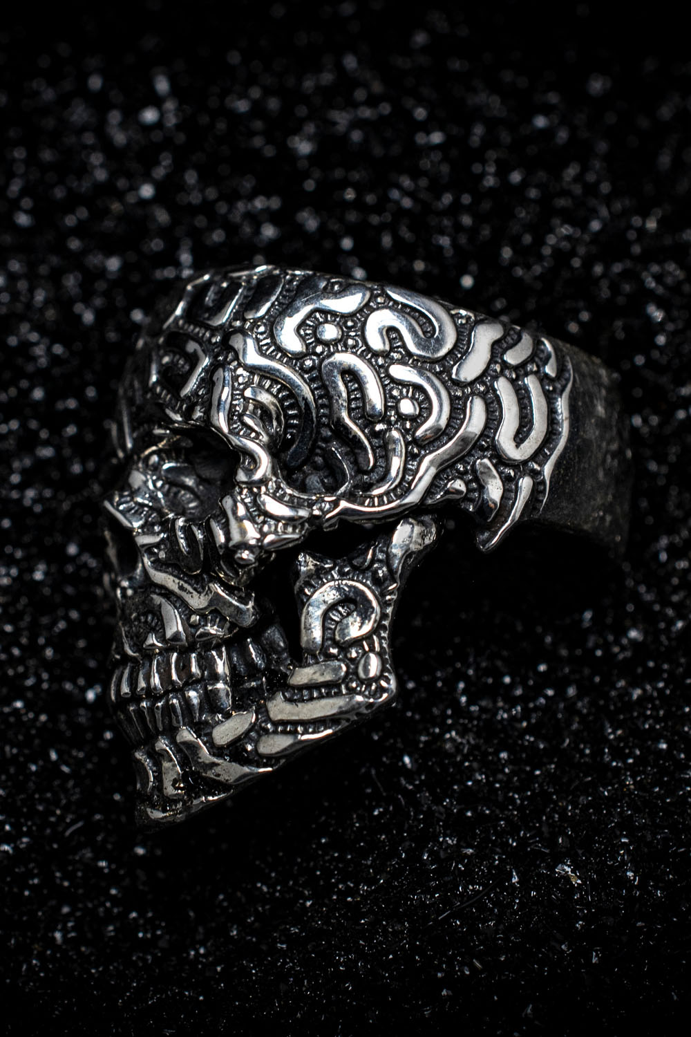Lefty Squiggle Skull Ring - Image 5