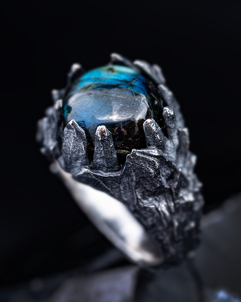 Obscurite Ring with Labradorite Stone - Image 8
